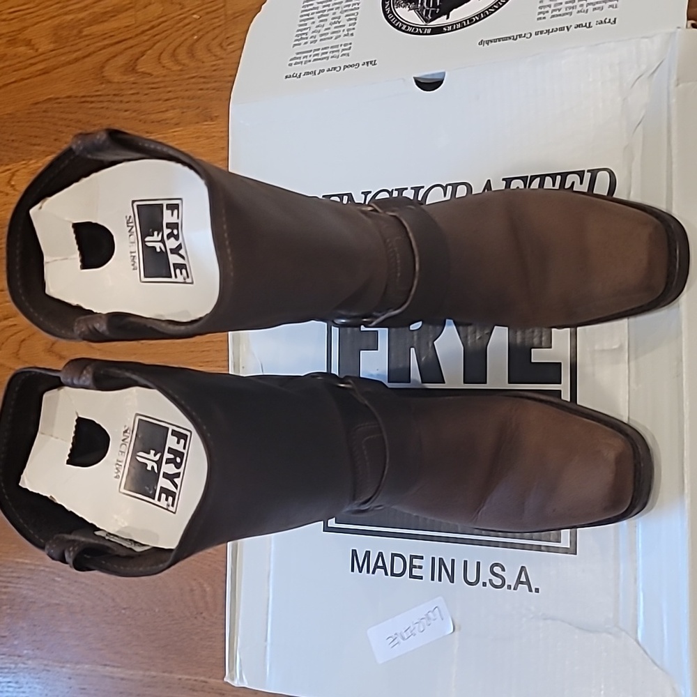 Women's Frye Harness 12R Boots